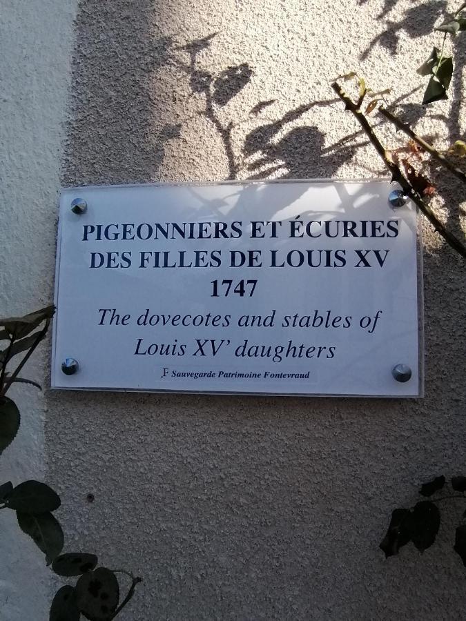 Les Ecuries Des Princesses Fontevraud L'Abbaye Eksteriør bilde
